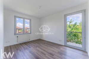 17569367533 VM4230 5 original
