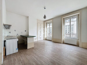 17781466333 VA30249 1 original